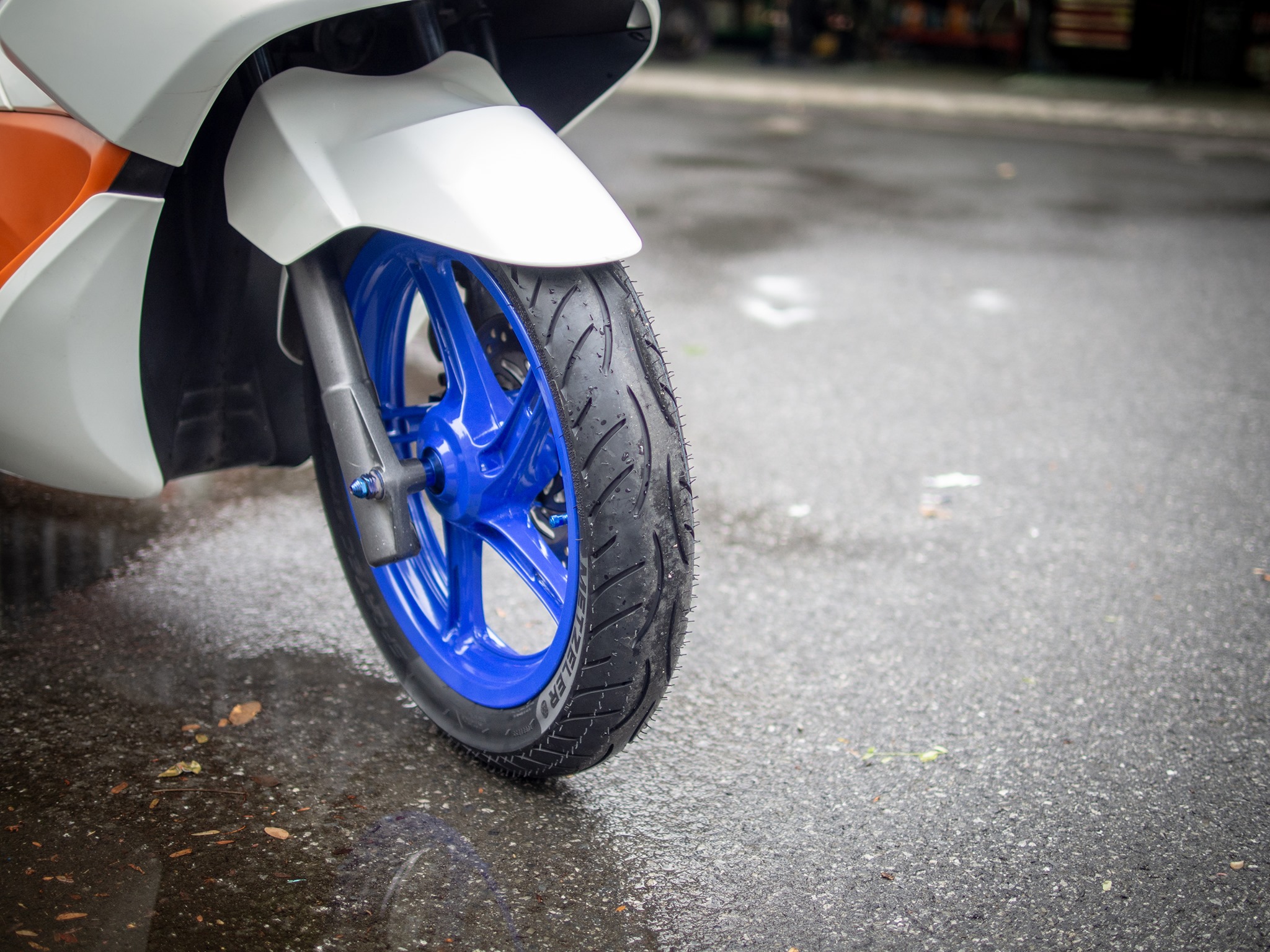 ยางมอเตอร์ไซค์ ขนาด 80/90-14 F 40S TL รุ่น SPORTEC STREET ชนิด TL ยี่ห้อ Metzeler