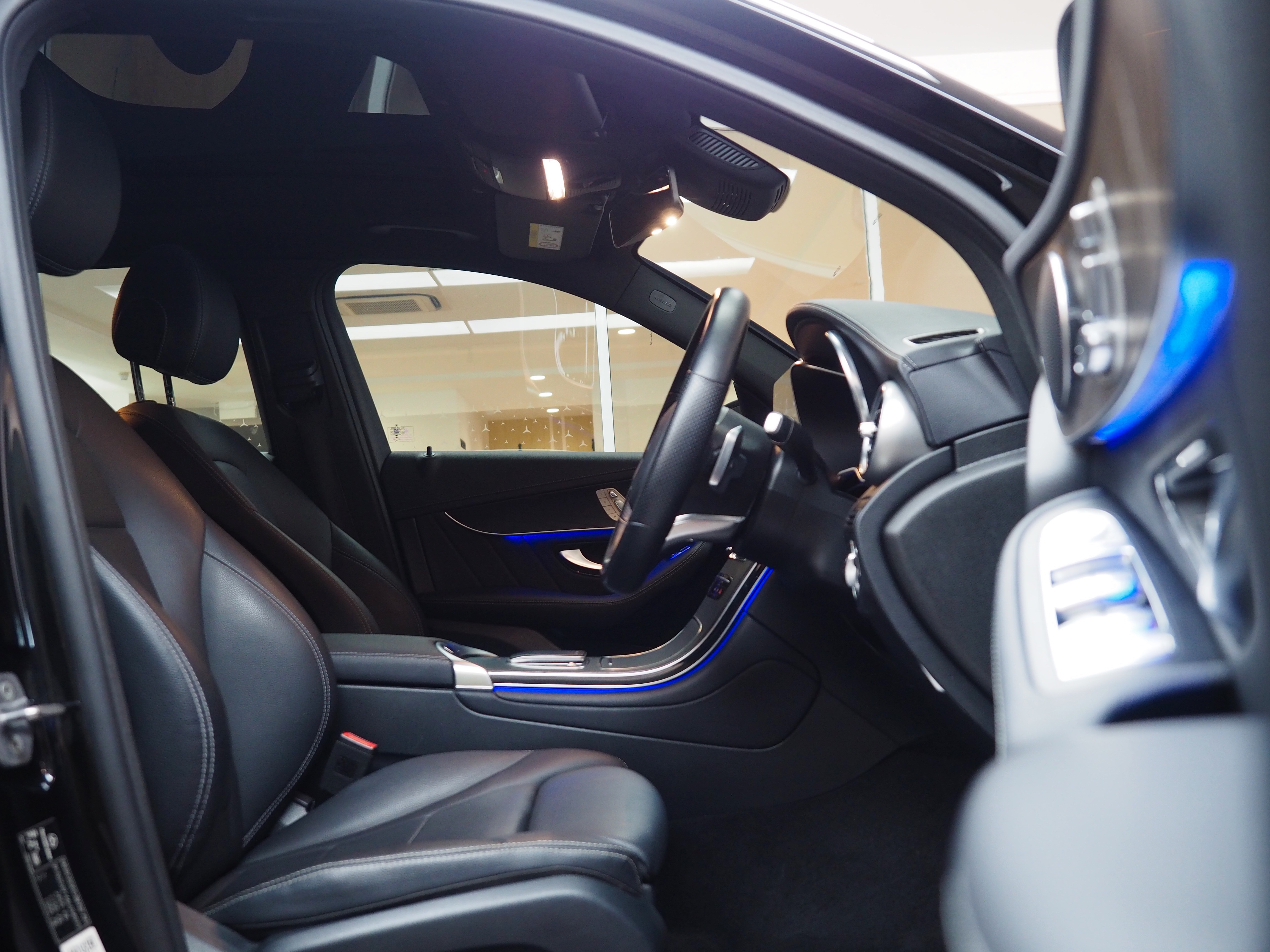 จองแล้ว GLC220d AMG Dynamic W253