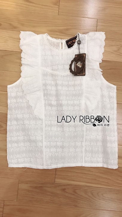 เสื้อแขนกุดผ้าคอตตอนสีขาวปักลายตกแต่งระบาย