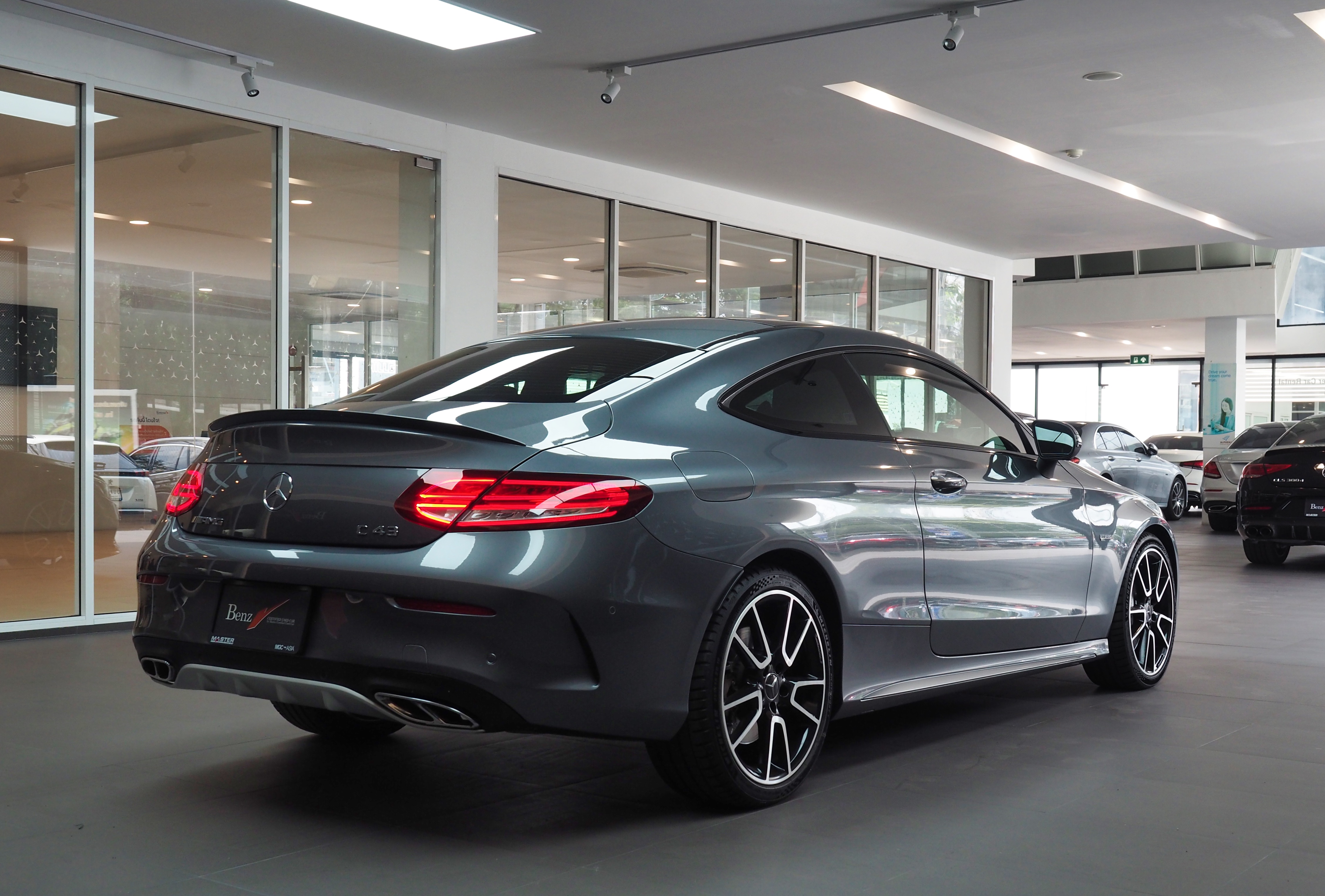 จองแล้ว C43 AMG 4MATIC Coupe W205