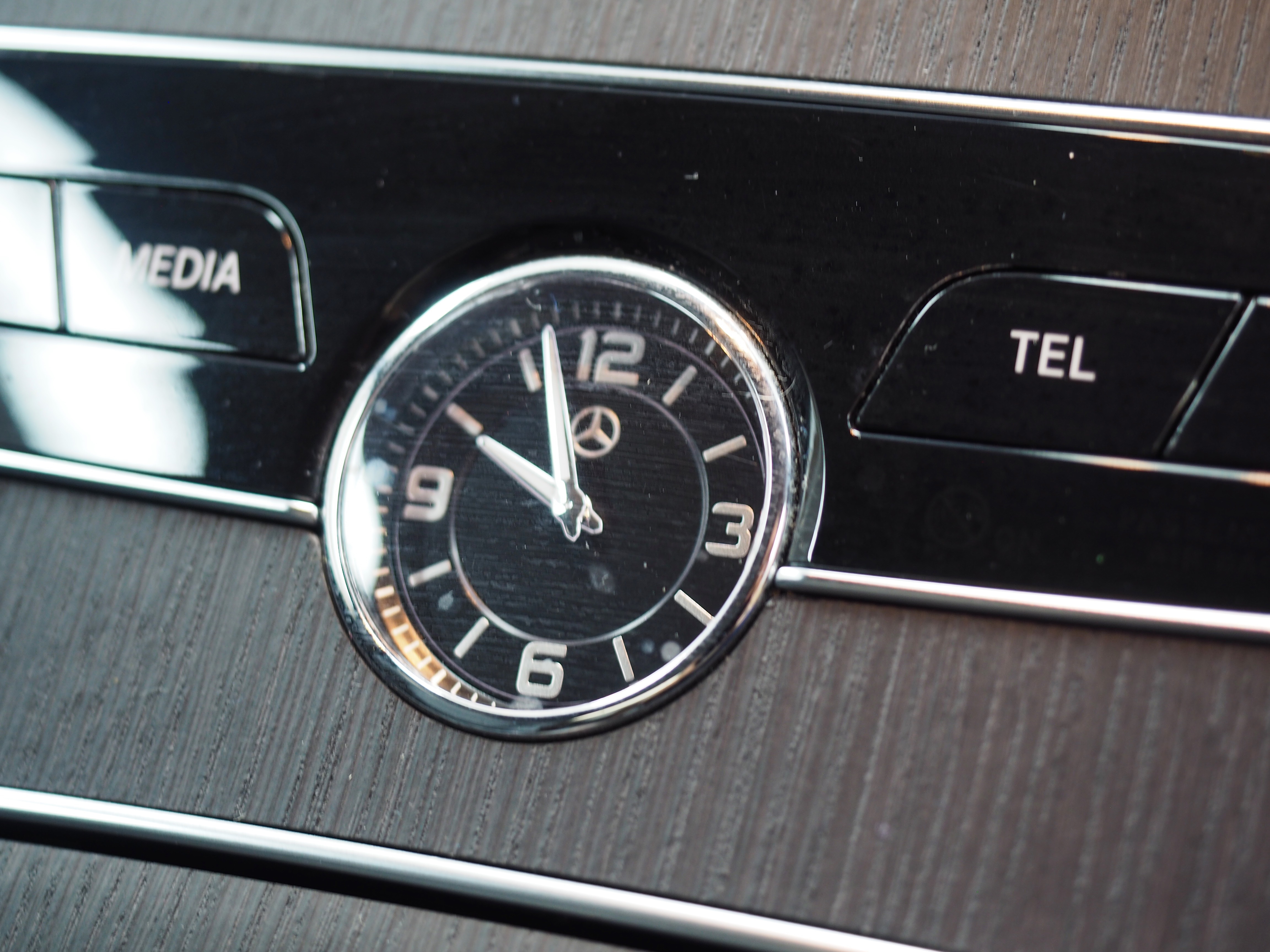 จองแล้ว C220d Avantgarde W205