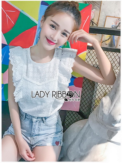 เสื้อแขนกุดผ้าคอตตอนสีขาวปักลายตกแต่งระบาย