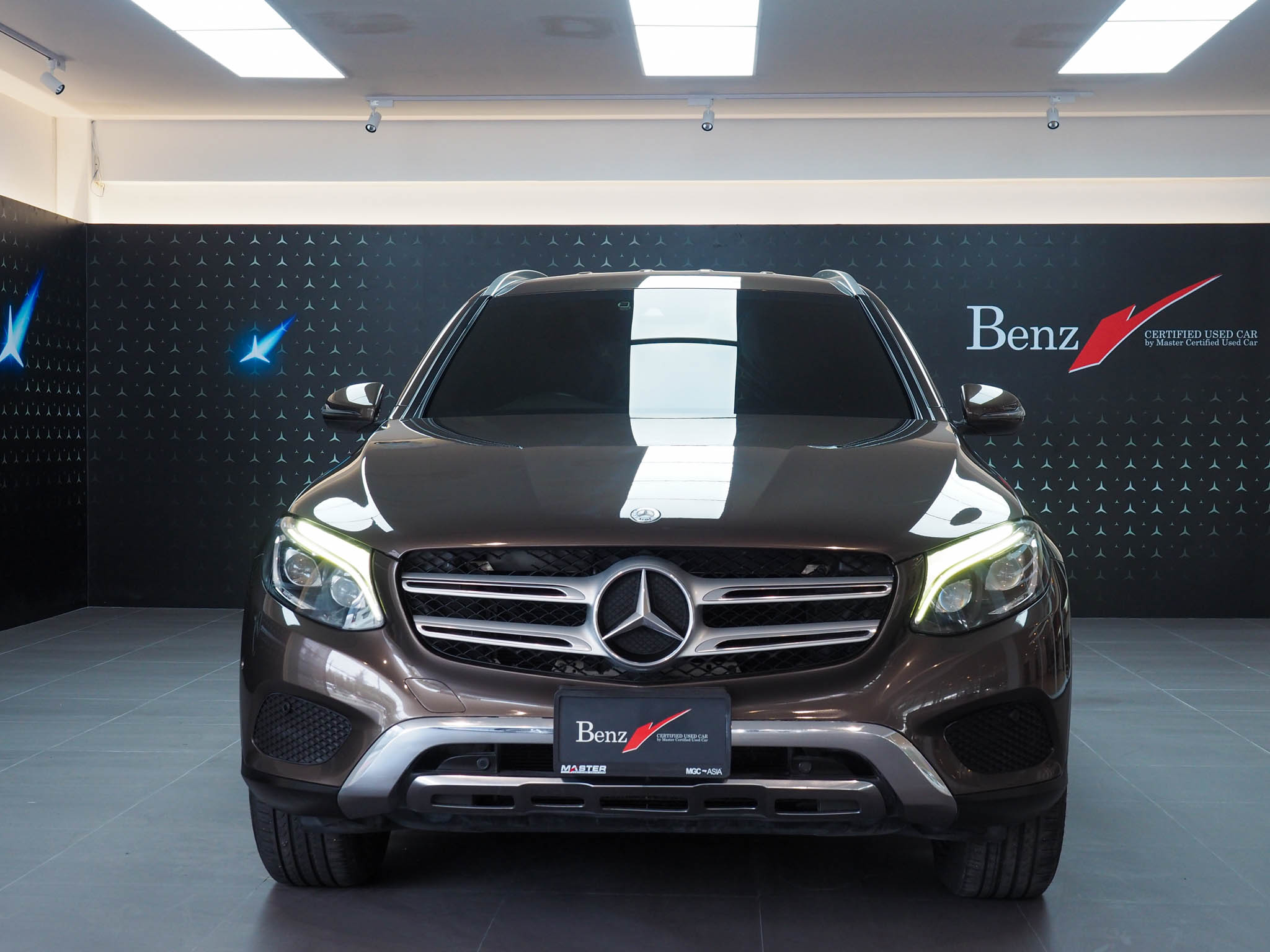 จองแล้ว GLC250d 4MATIC off-Road W253