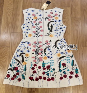 Lady Ribbon Mini Dress มินิเดรสสีครีมปักลายดอกไม้