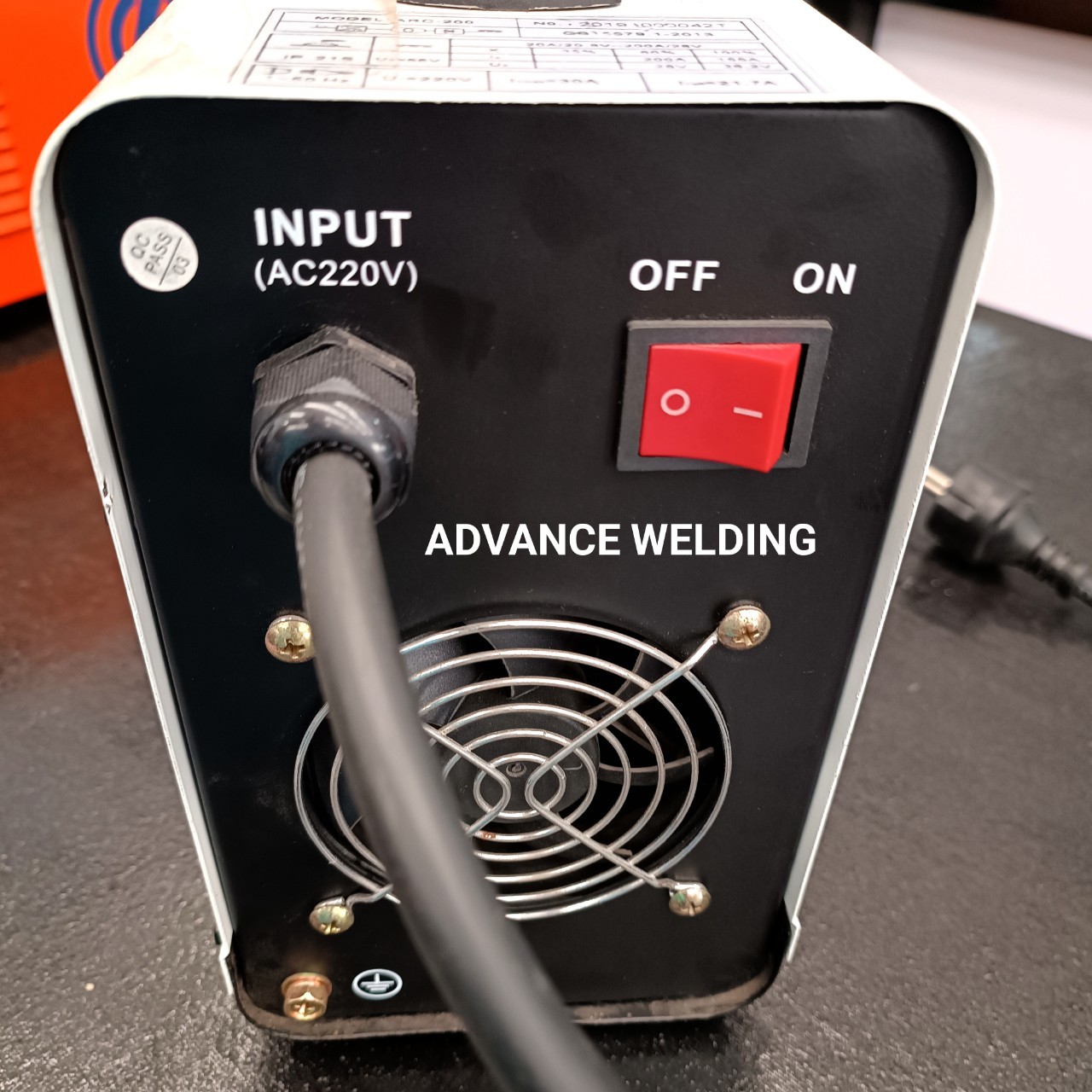 เครื่องเชื่อมไฟฟ้า ARC200 SPW(ฟังเพลงได้)