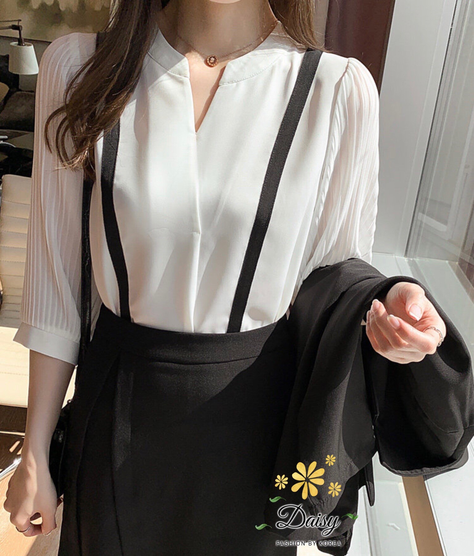 เสื้อคอจีนแบบวี แขนอัดพรีท