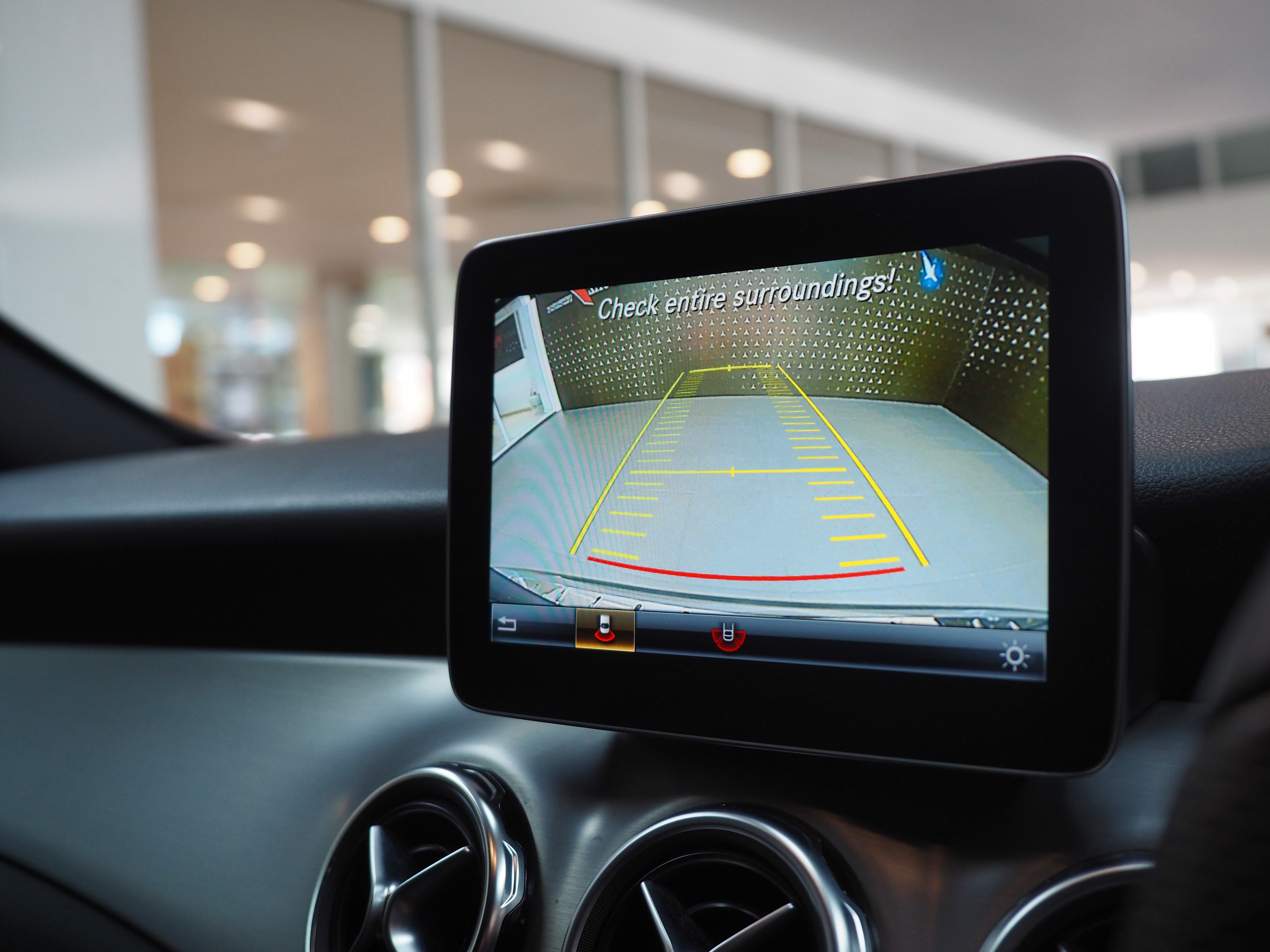 จองแล้ว GLA250 AMG Dynamic W156