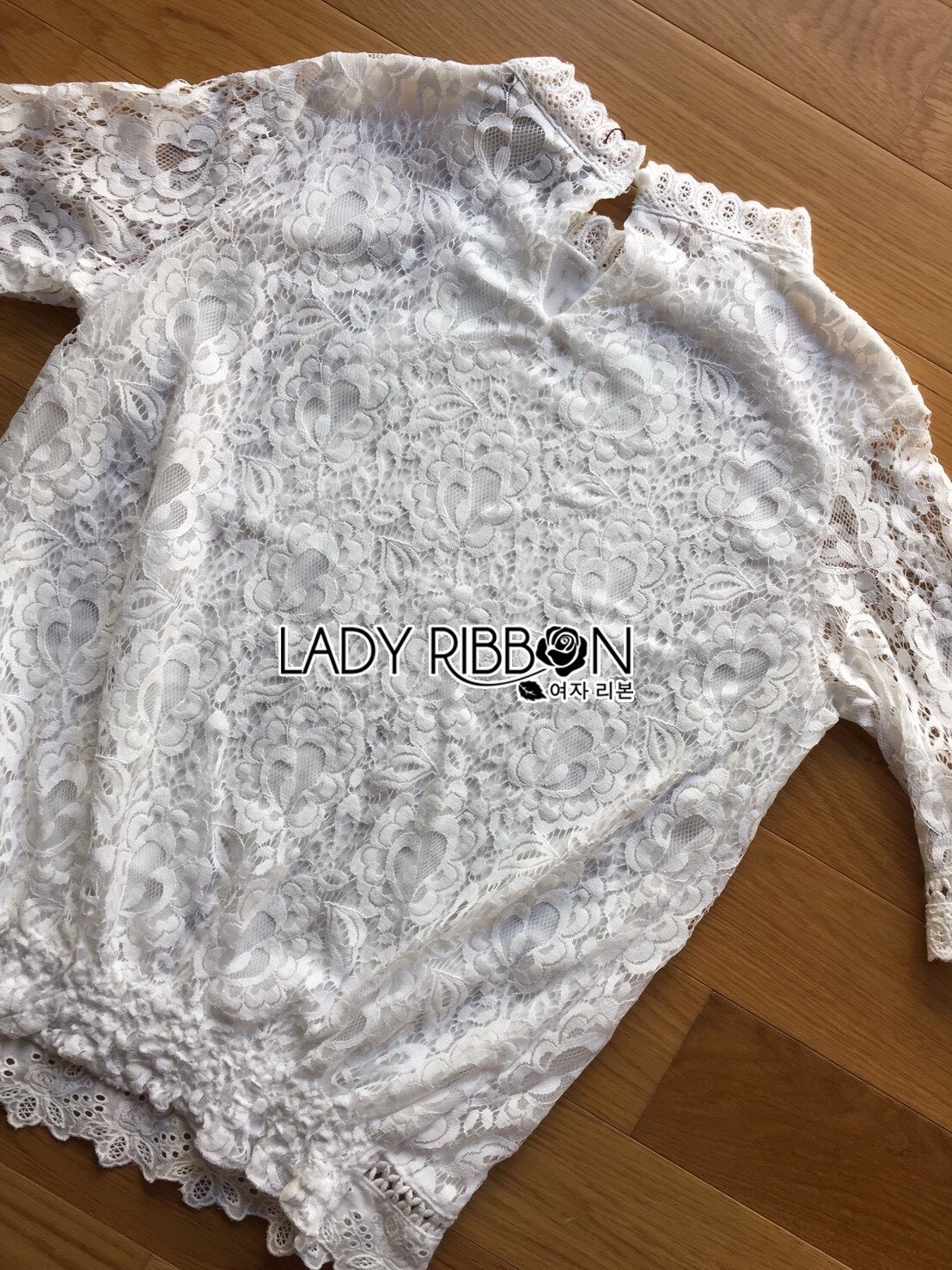 เสื้อลูกไม้ผ้านิ่มใส่สบาย แขนศอกใส่เข้าได้กับท่อนล่างได้หลายแบบ