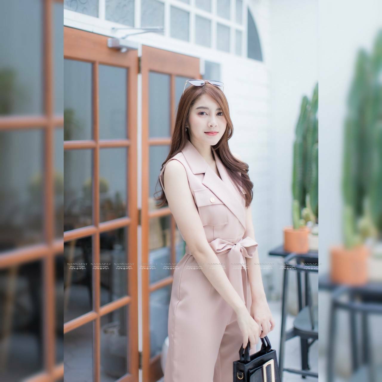 จั้มสูทพร้อมสายผูกเอว