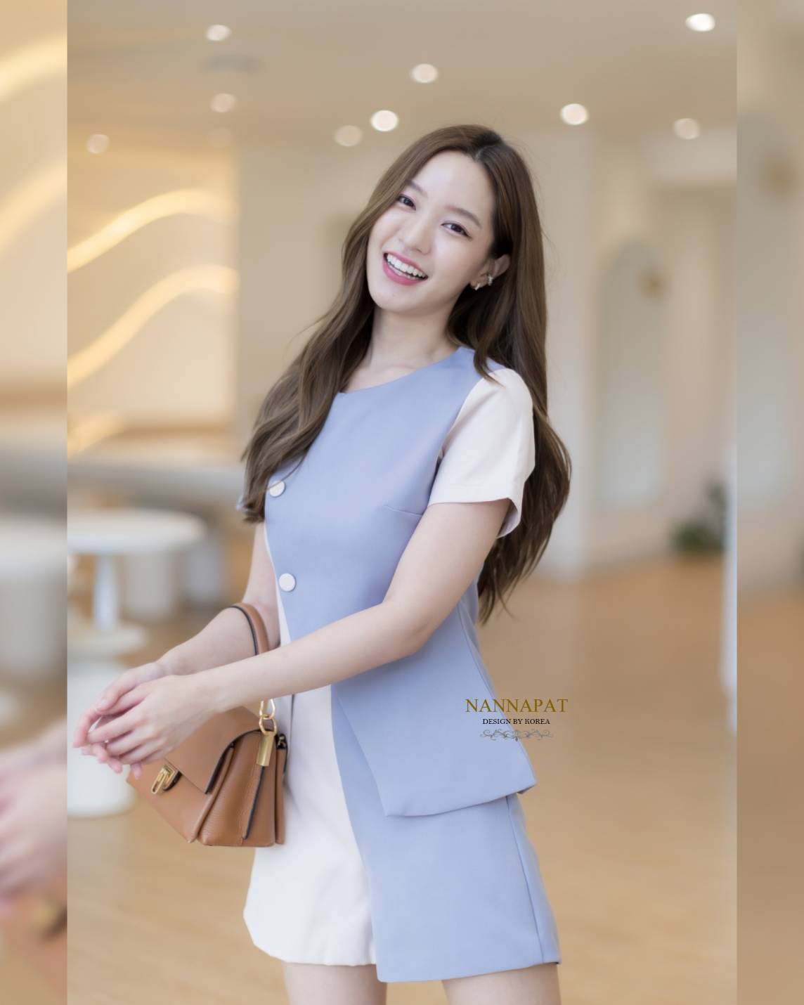 เสื้อทูโทนแต่งกระดุมข้าง