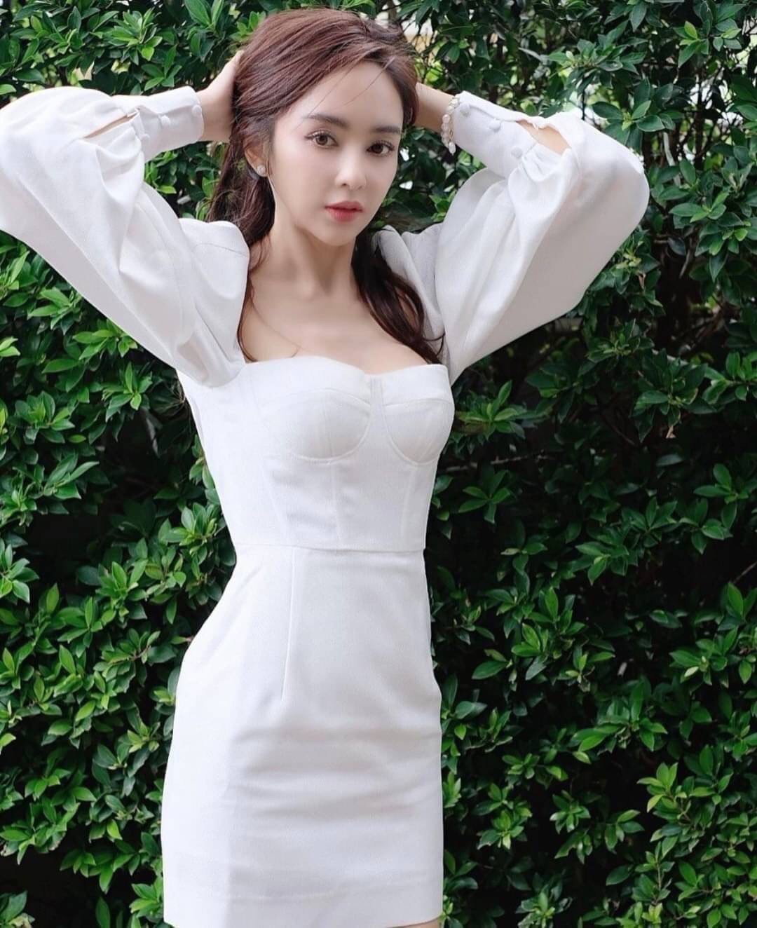 มินิเดรสแขนยาวพองๆ