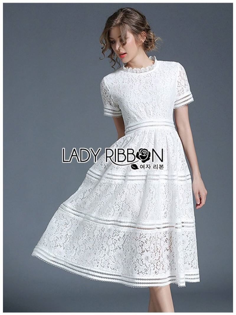 White Lace Dress เดรสผ้าลูกไม้สีขาวตัดต่อเลเยอร์ลายทาง