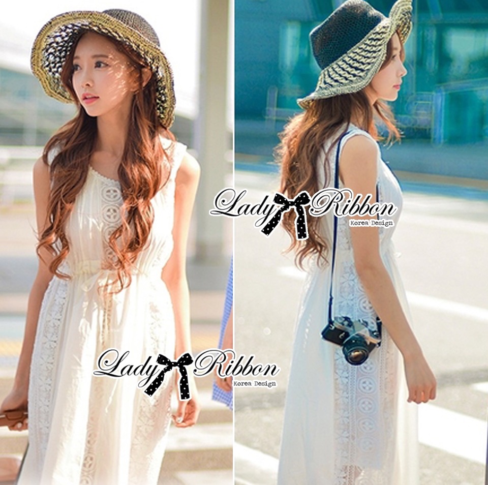 🎀 Lady Ribbon's Made 🎀 Lady Ribbon's Made Lady Ribbon White Floral Embellish Lace Maxi Dress แม๊กซี่ลูกไม้ตัวยา