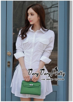 เดรสเชิตคอตตอนสีขาว