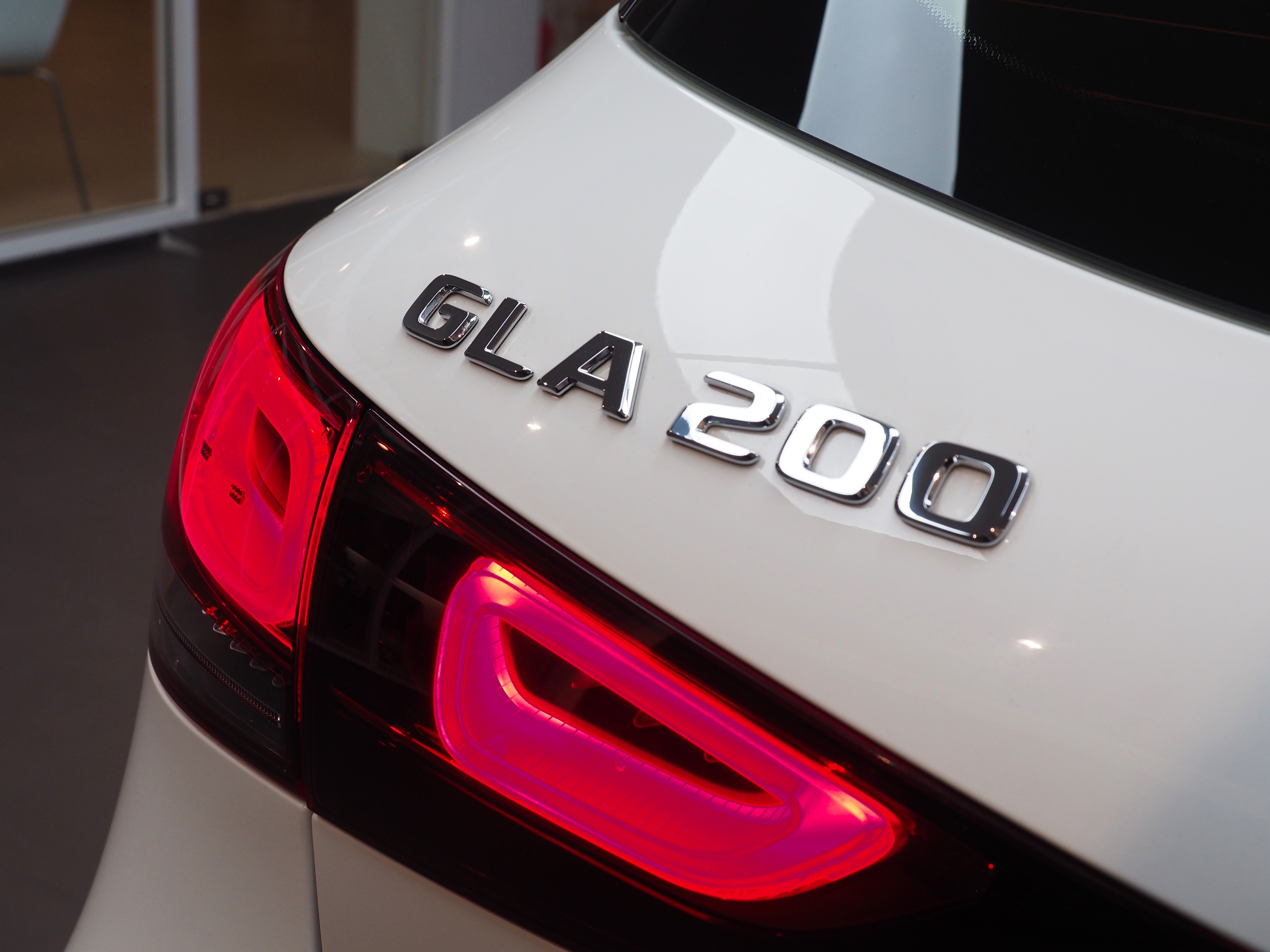 จองแล้ว GLA200 AMG Dynamic W247