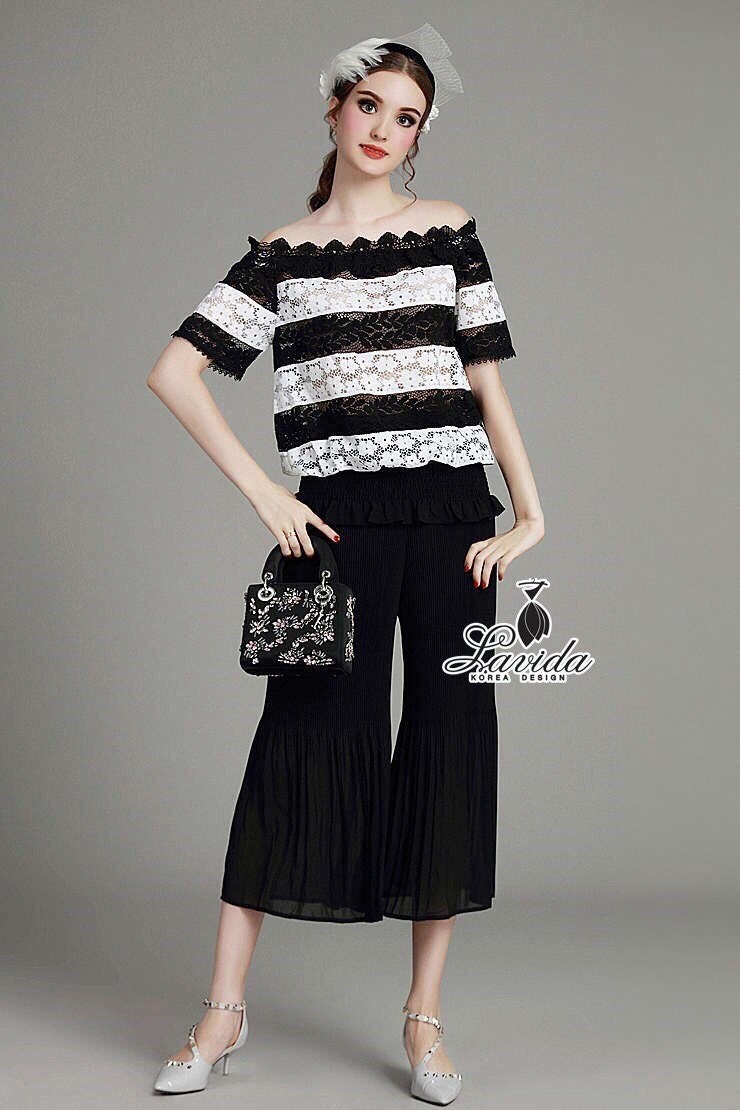 LV06220816 🍭Korea Design By Lavida fashionista lace collar top black and white stripe horn wide leg pants set code790