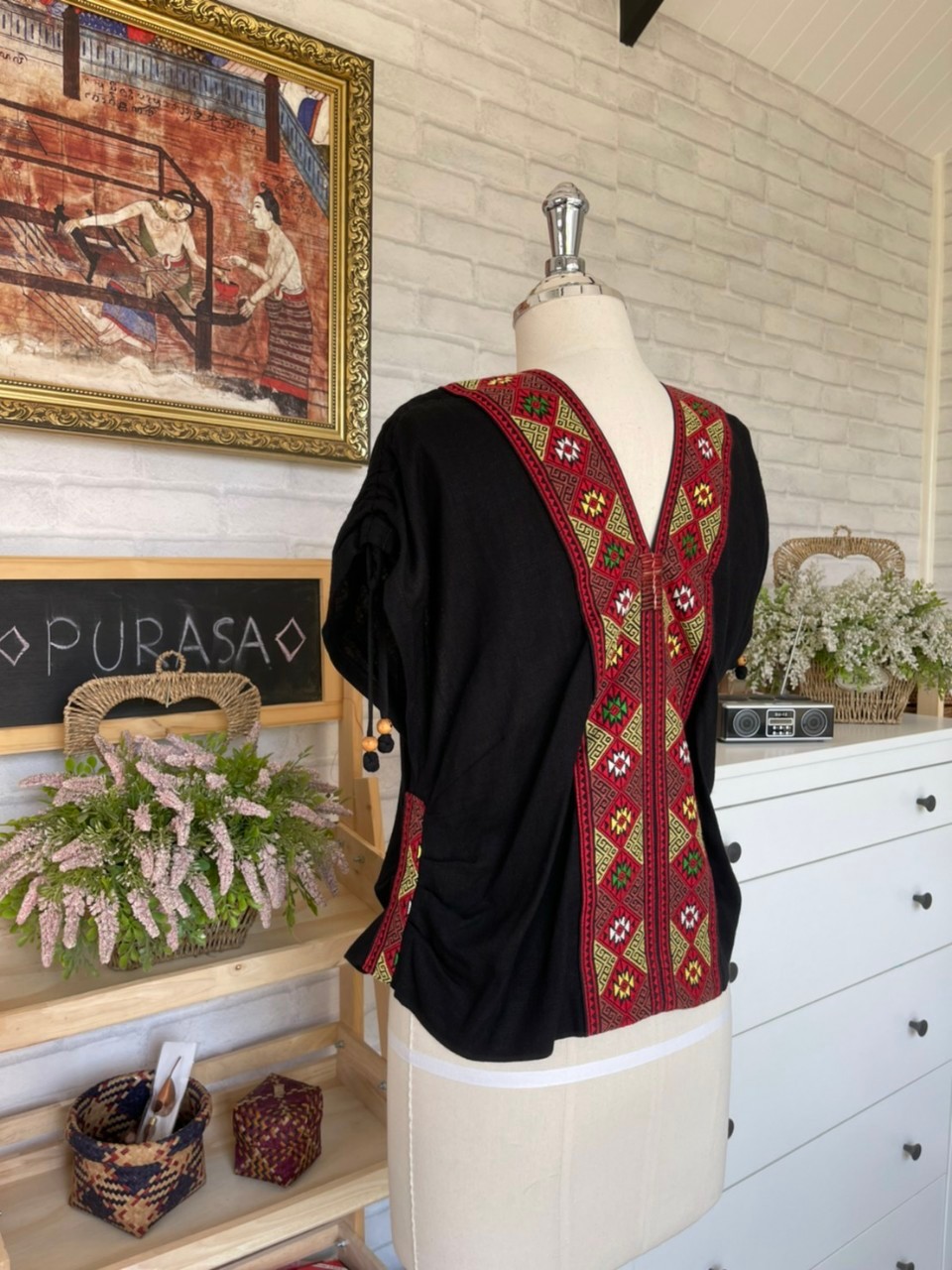 เสื้อแต่งจก