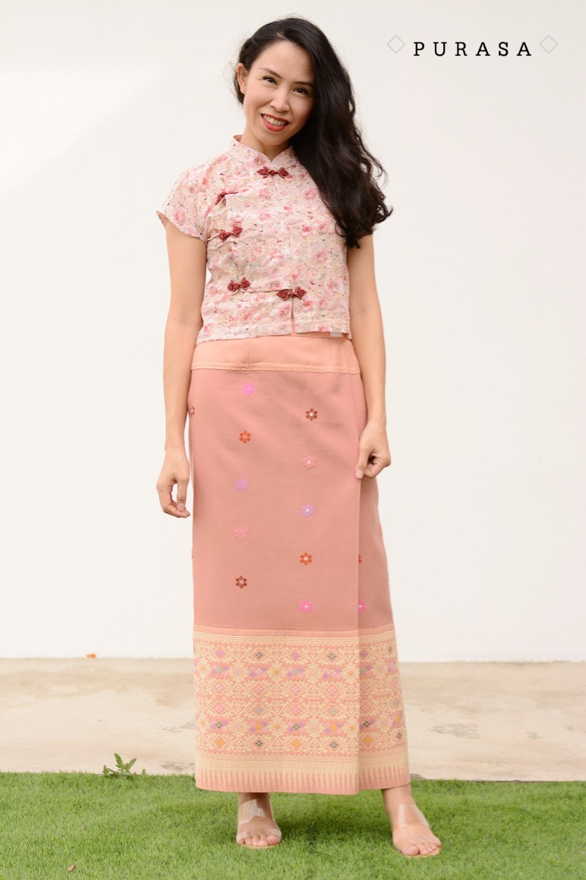 เสื้อลูกไม้ฉลุลาย