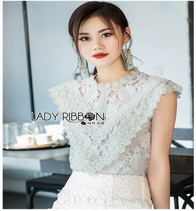 Lady Lindsay Basic Lace Sleeveless Top เสื้อแขนกุด