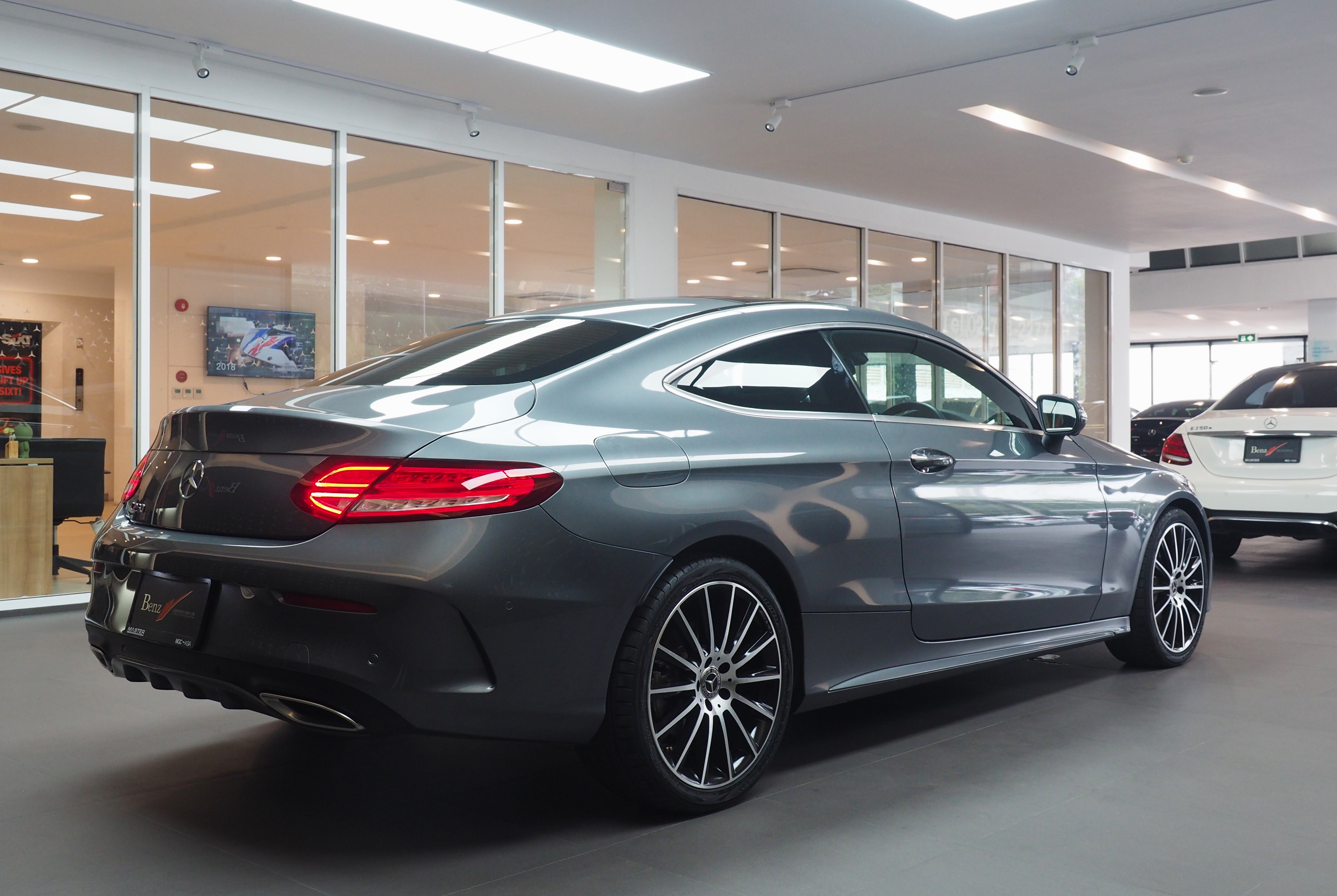 จองแล้ว C250 Coupe AMG W205