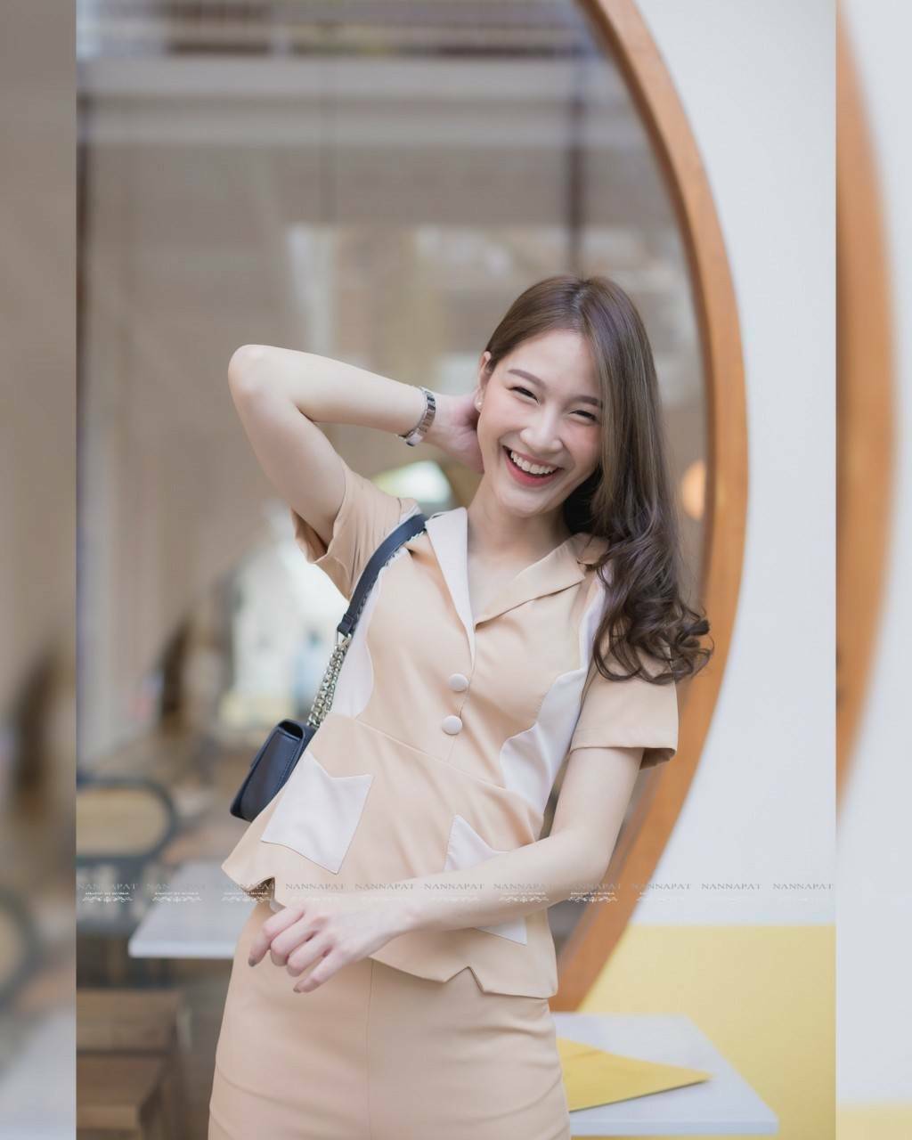 เสื้อซิปหลัง มีฟองน้ำอก