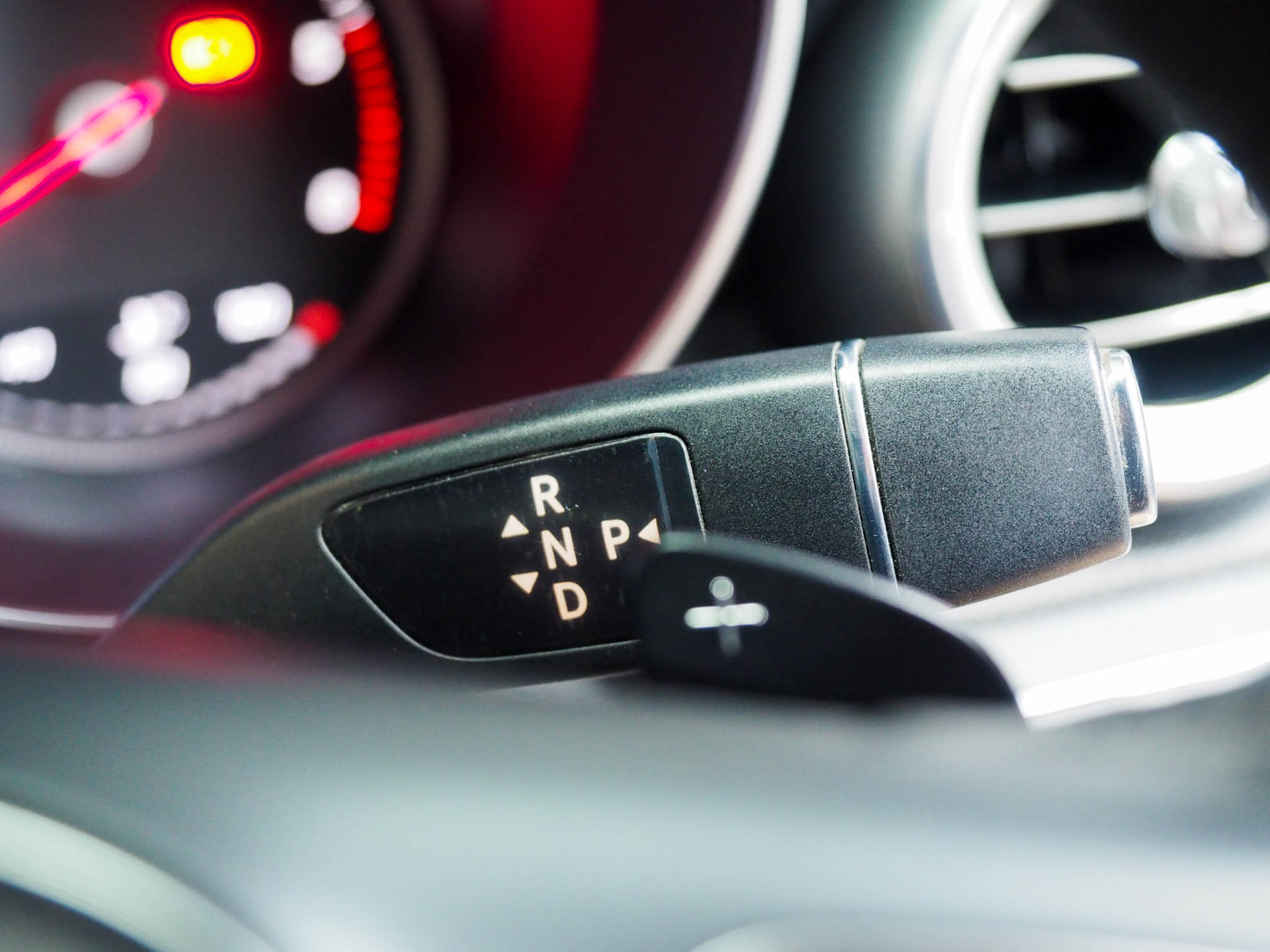 จองแล้ว GLC250d 4MATIC off-Road W253