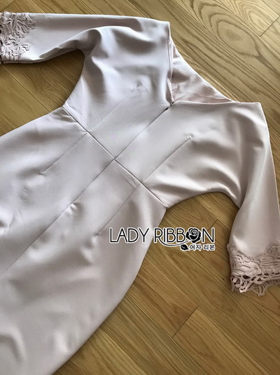 Crepe & Lace Dress เดรสผ้าเครปสีนู้ด