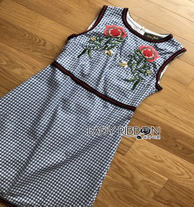 Rose Embroidered Checked Cotton Dress เดรสแขนกุด