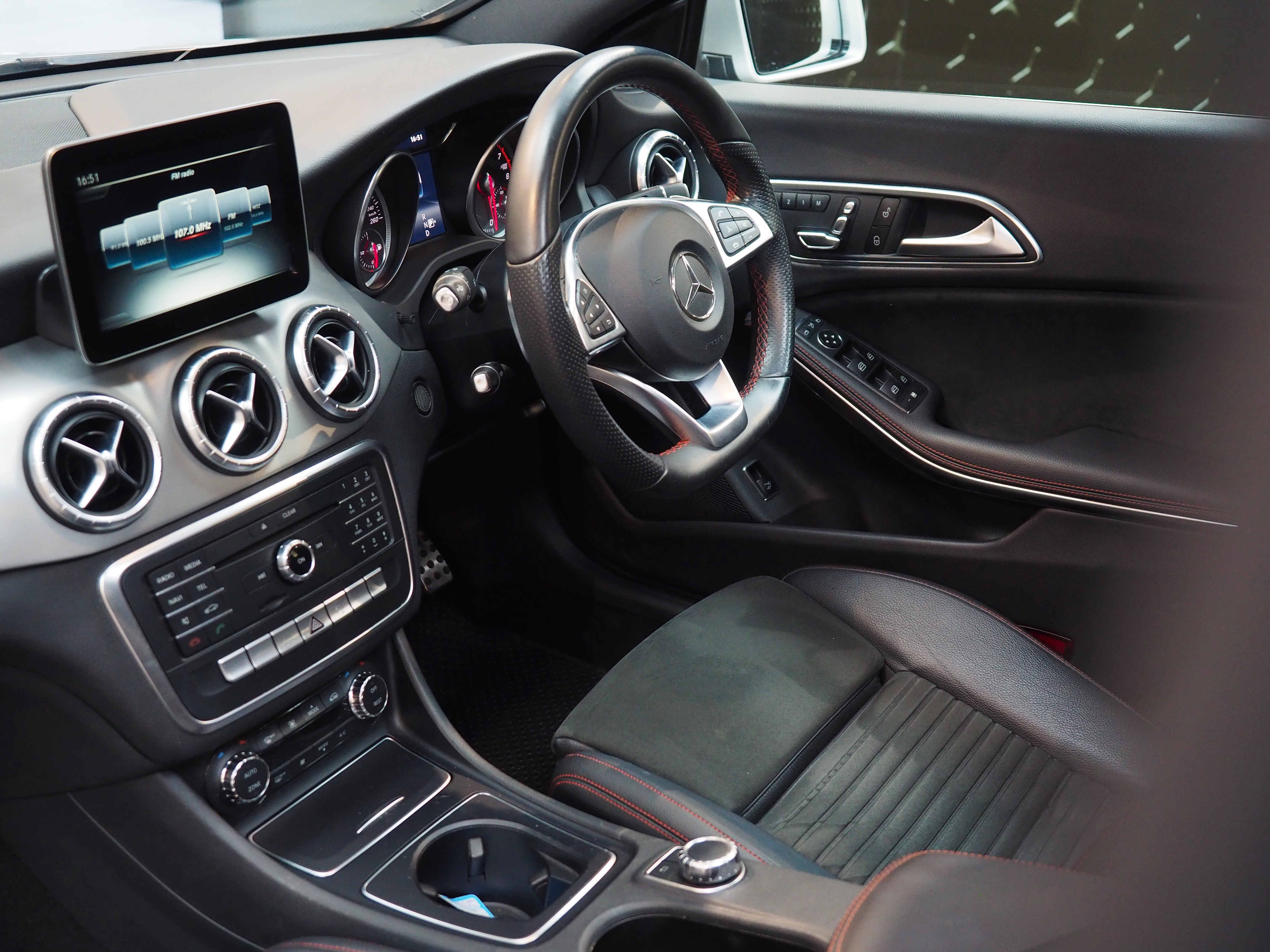 จองแล้ว CLA250 AMG W117