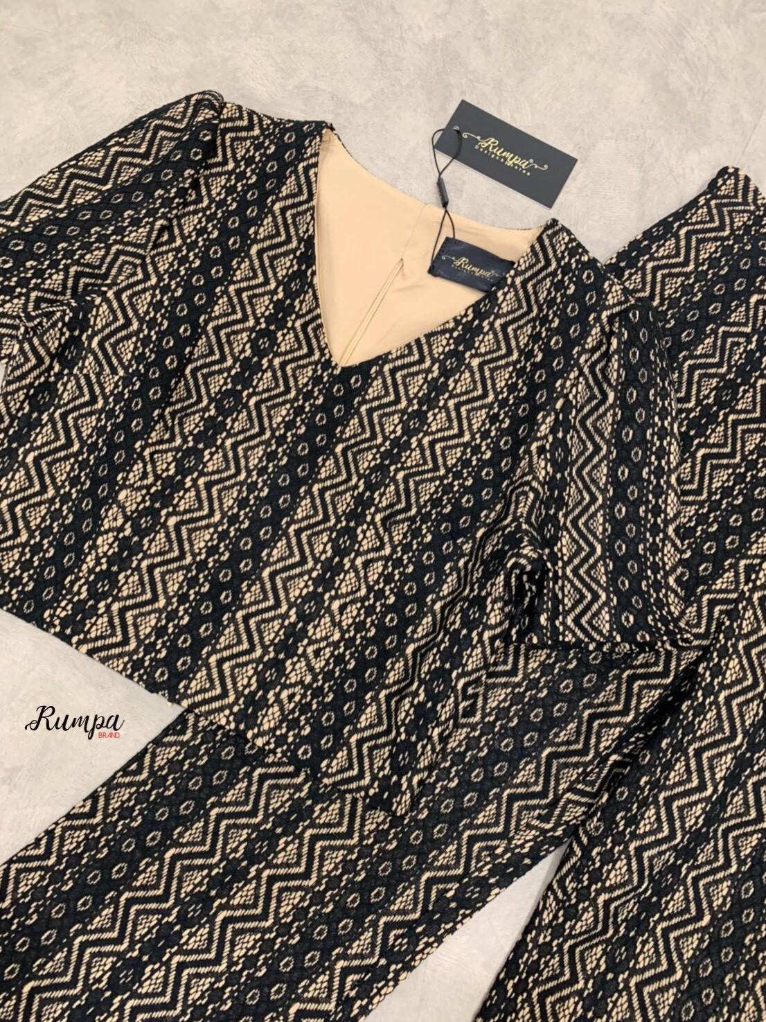 เซทครอปแขนสั้นลาย