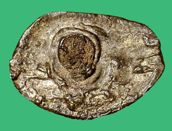 พระชัยพิมพ์ป้อมเล็กฐานสูงหลวงปู่บุญวัดกลางบางแก้ว องค์ที่ 10