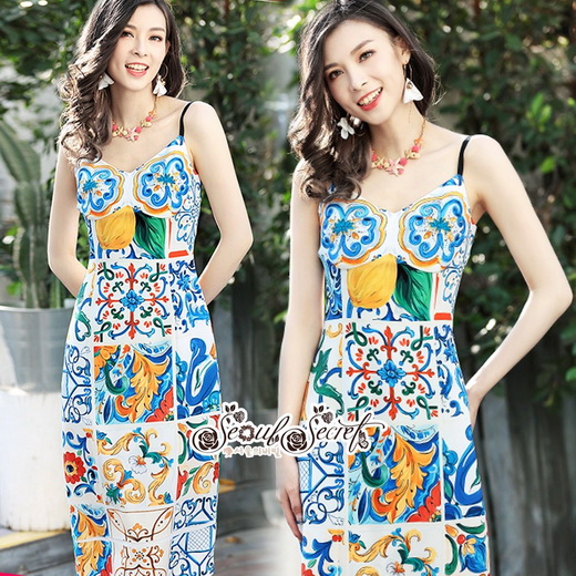 เดรสทรงสายเดี่ยวนะคะเปิดด้านหลังเซ็กซี่มาก