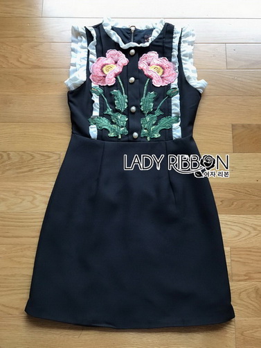 Black Dress Lady Ribbon เดรสผ้าเครปสีดำ