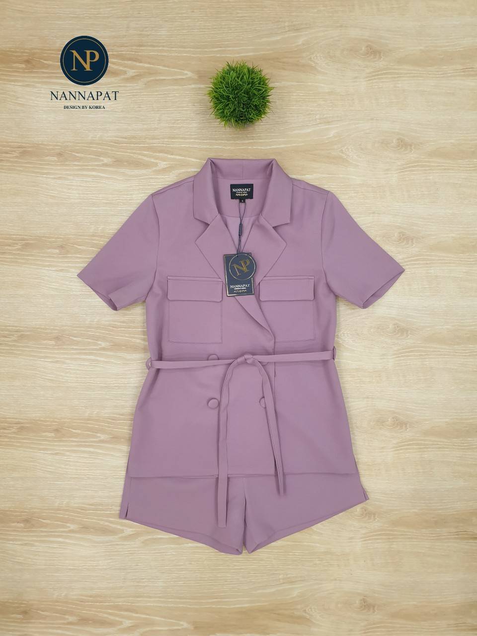 เสื้อคอปกกระดุมหน้ามีกระเป๋า