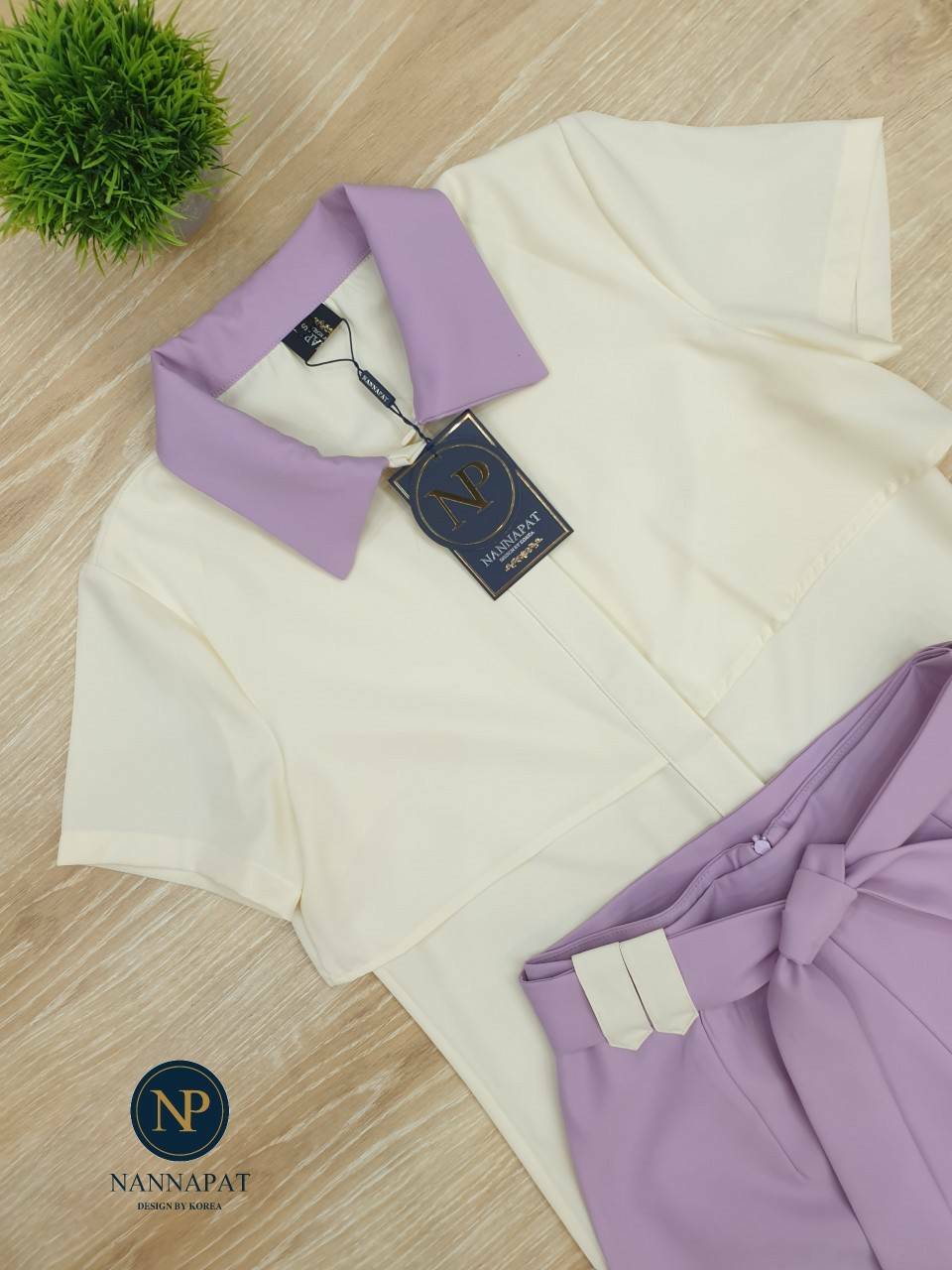 เสื้อคอปก กระดุมหน้า