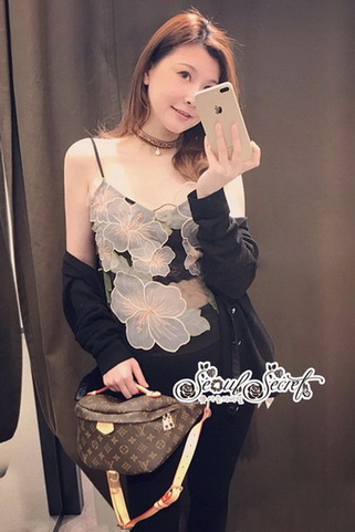 เสื้อสายเดี่ยวสวยเฉี่ยวเซ็กซี่