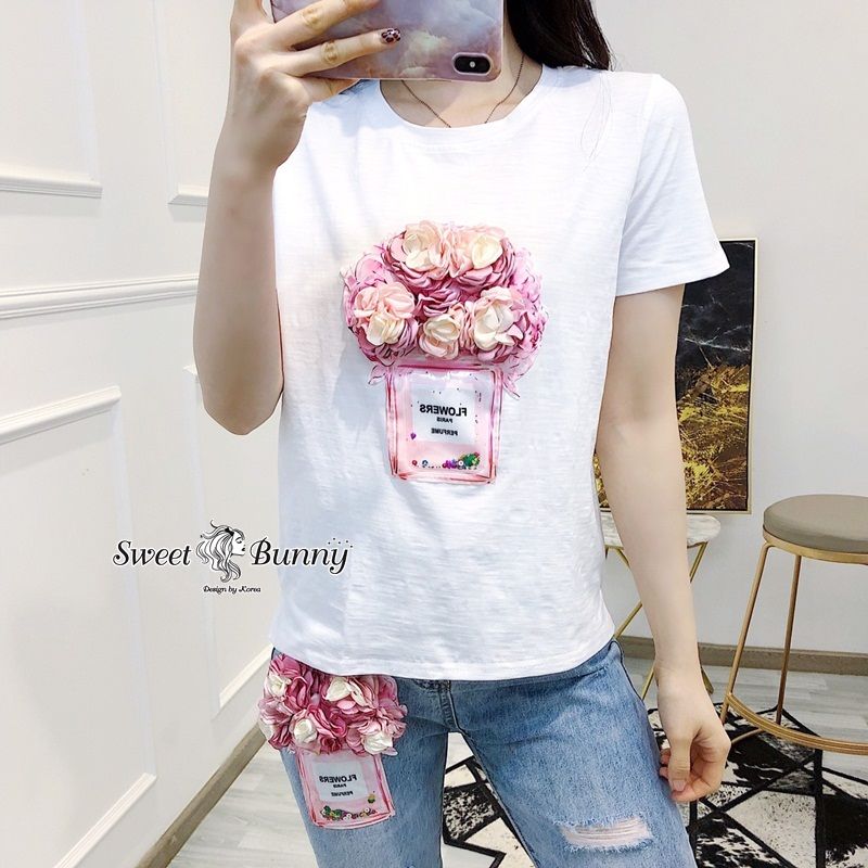 เสื้อยืดคอกลมแขนสั้น กางเกงทรงเอวสูงขากระบอก