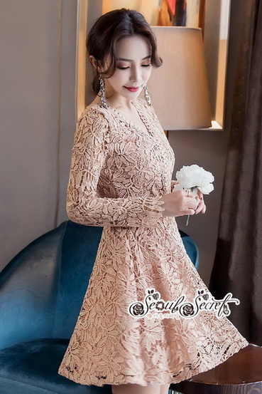 ชุดเดรสคอวีหน้าหลังสีชมพูกะปิ