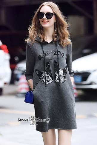 เดรสฮู้ดน้องหมาเดรสทรงแขนยาวพอดีศอกมีหมวก