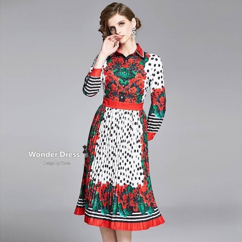 เดรสทรงสวยลายเอกลักษณ์