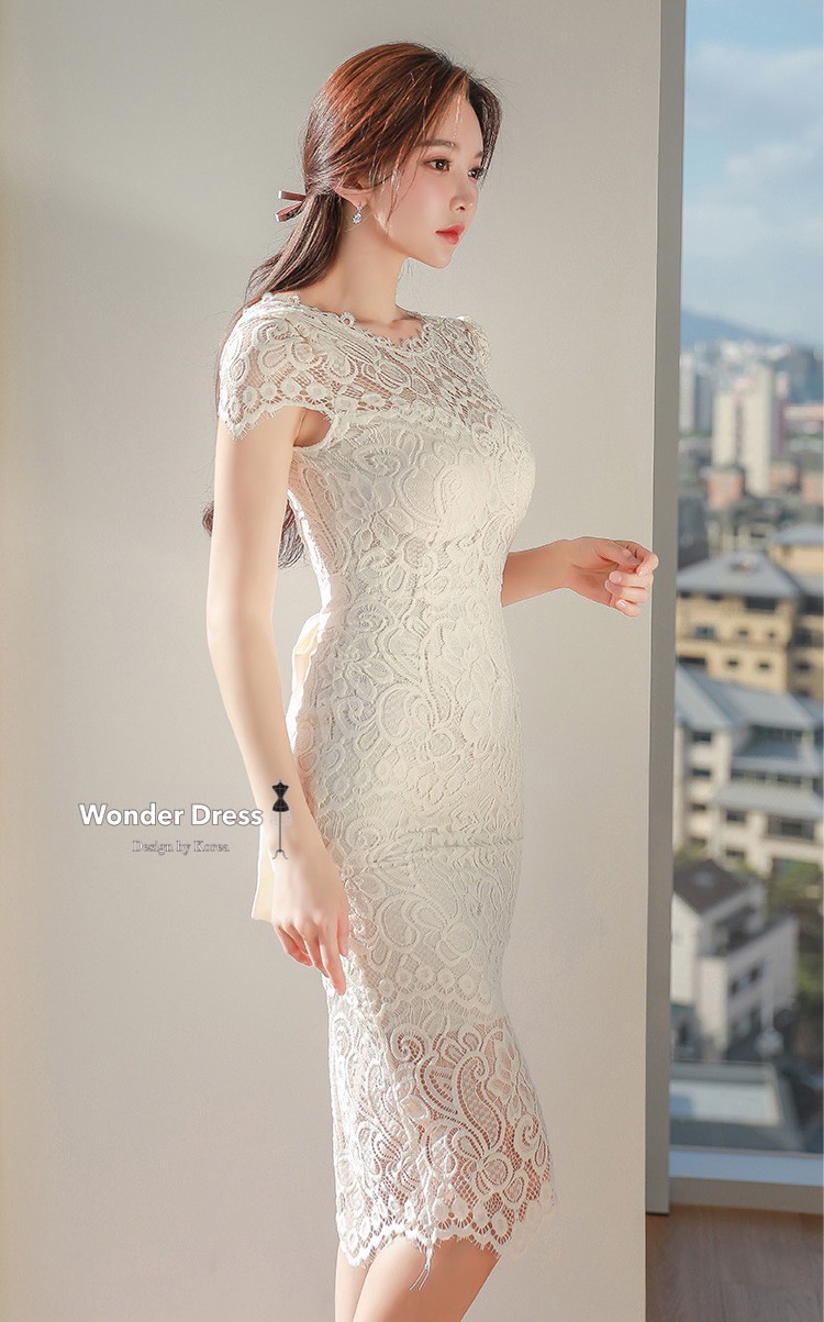 เดรสลูกไม้สีขาวไข่มุก ทรงสวย
