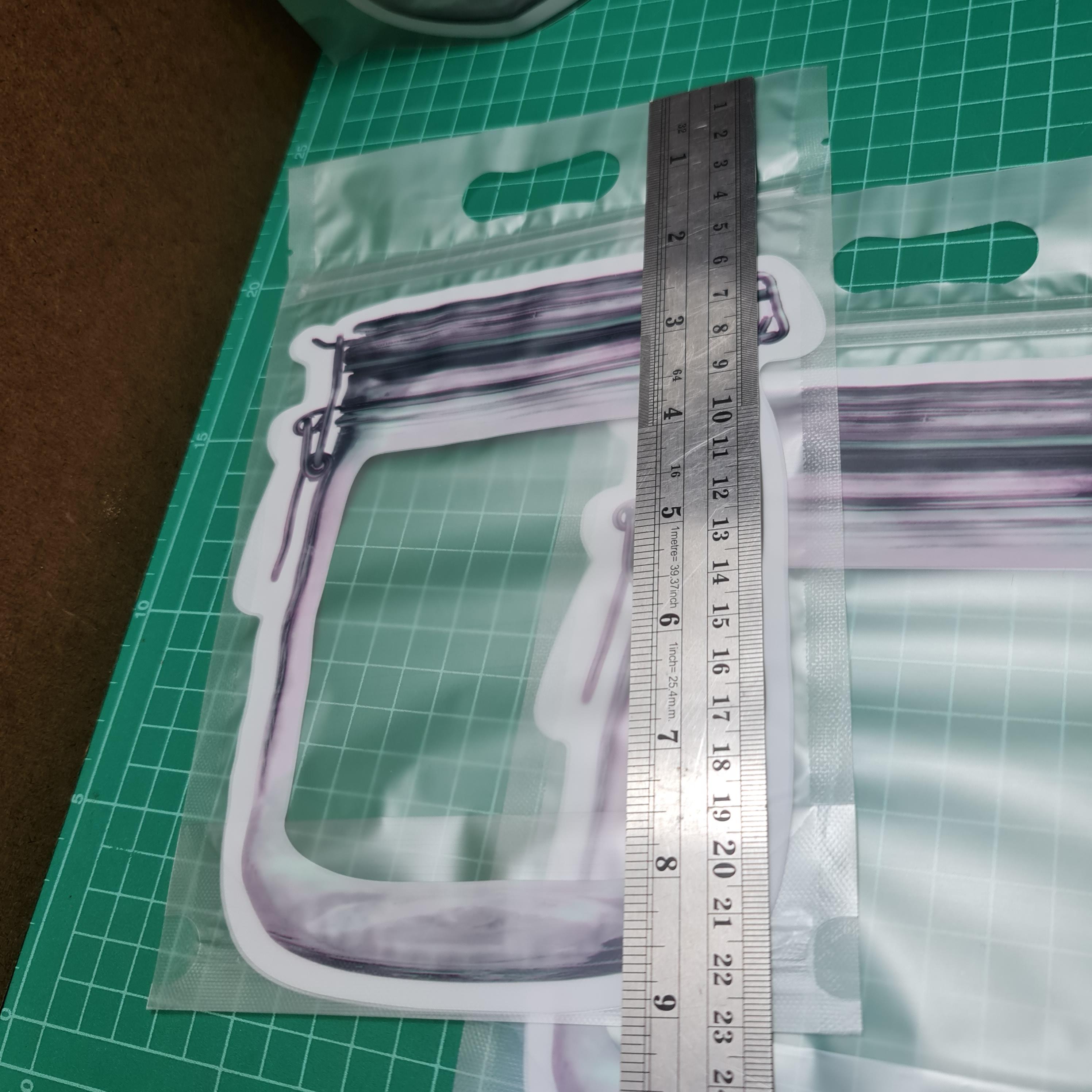 ถุงซิป หูหิ้วตั้งได้ ขุ่นลายขวด ม่วง 15.5*23+6cm. 50ใบ ถุงคุ๊กกี้ ถุงเบเกอรี่ j12