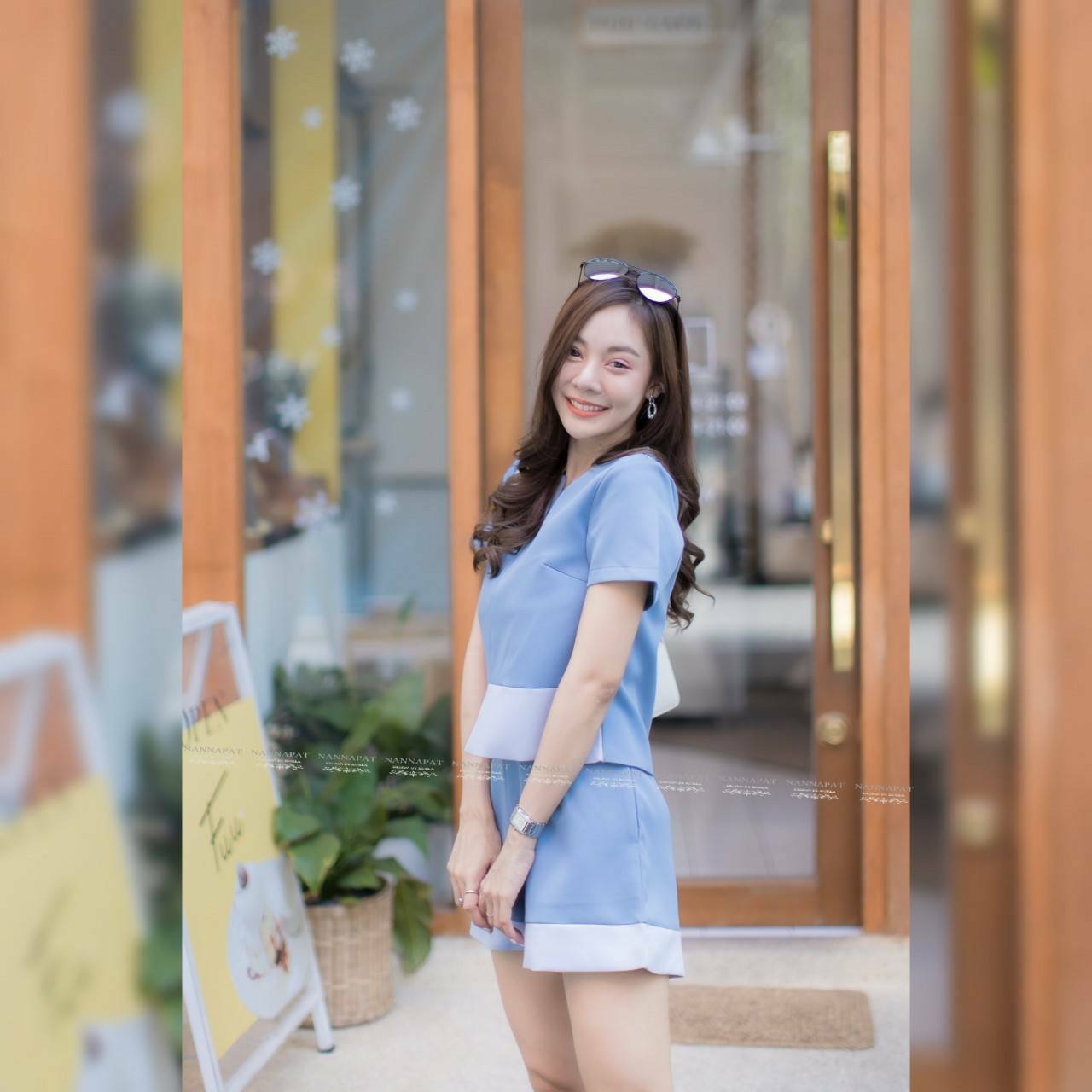 เสื้อซิปหลัง กางเกงมีกระเป๋า