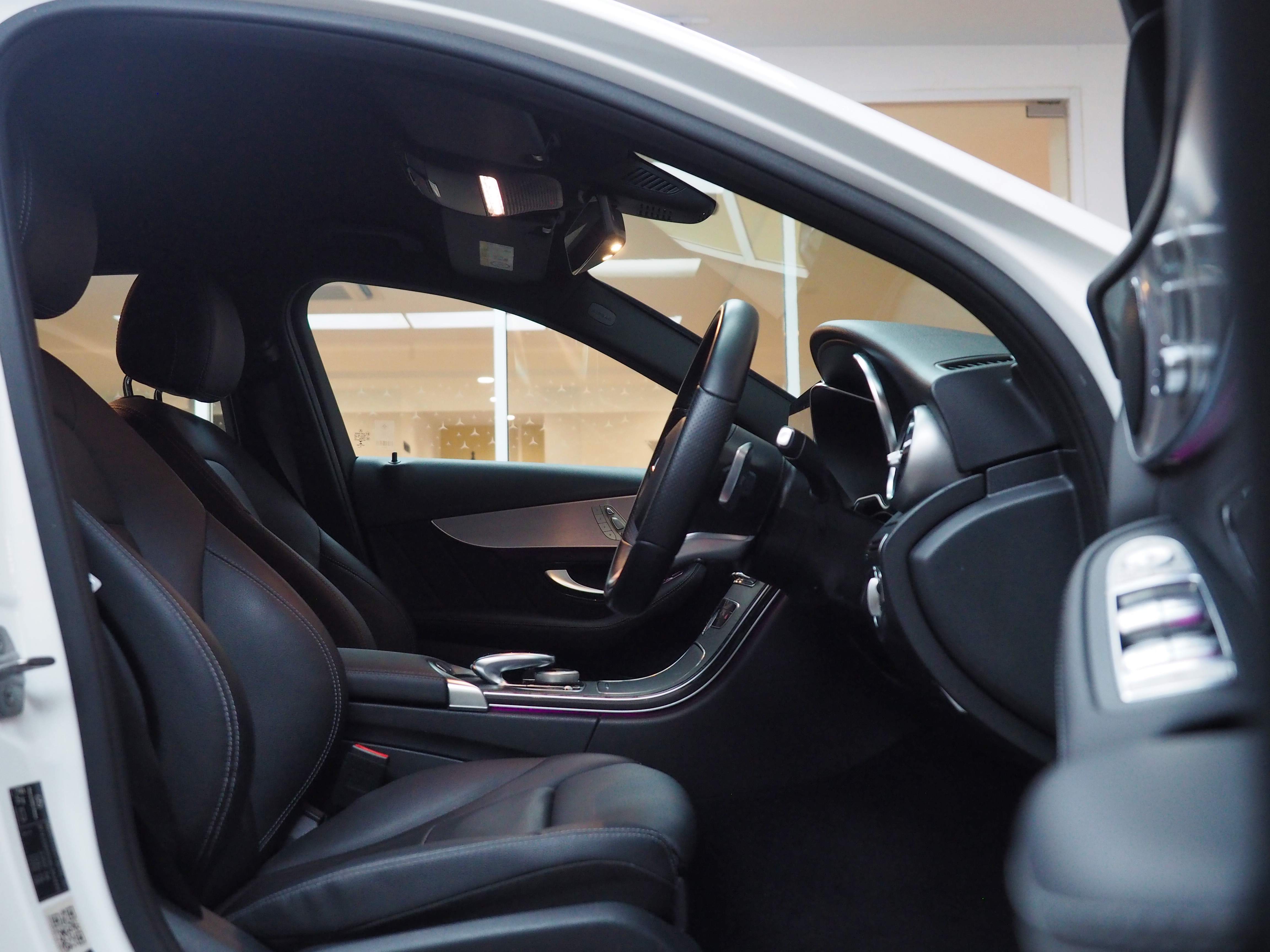 จองแล้ว C300e AMG Sport Plug in Hybrid W205