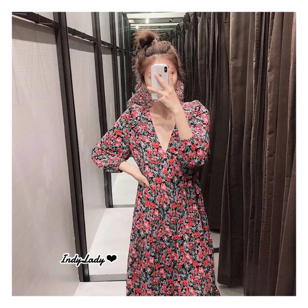 Maxi Dressแขนยาวคอวี