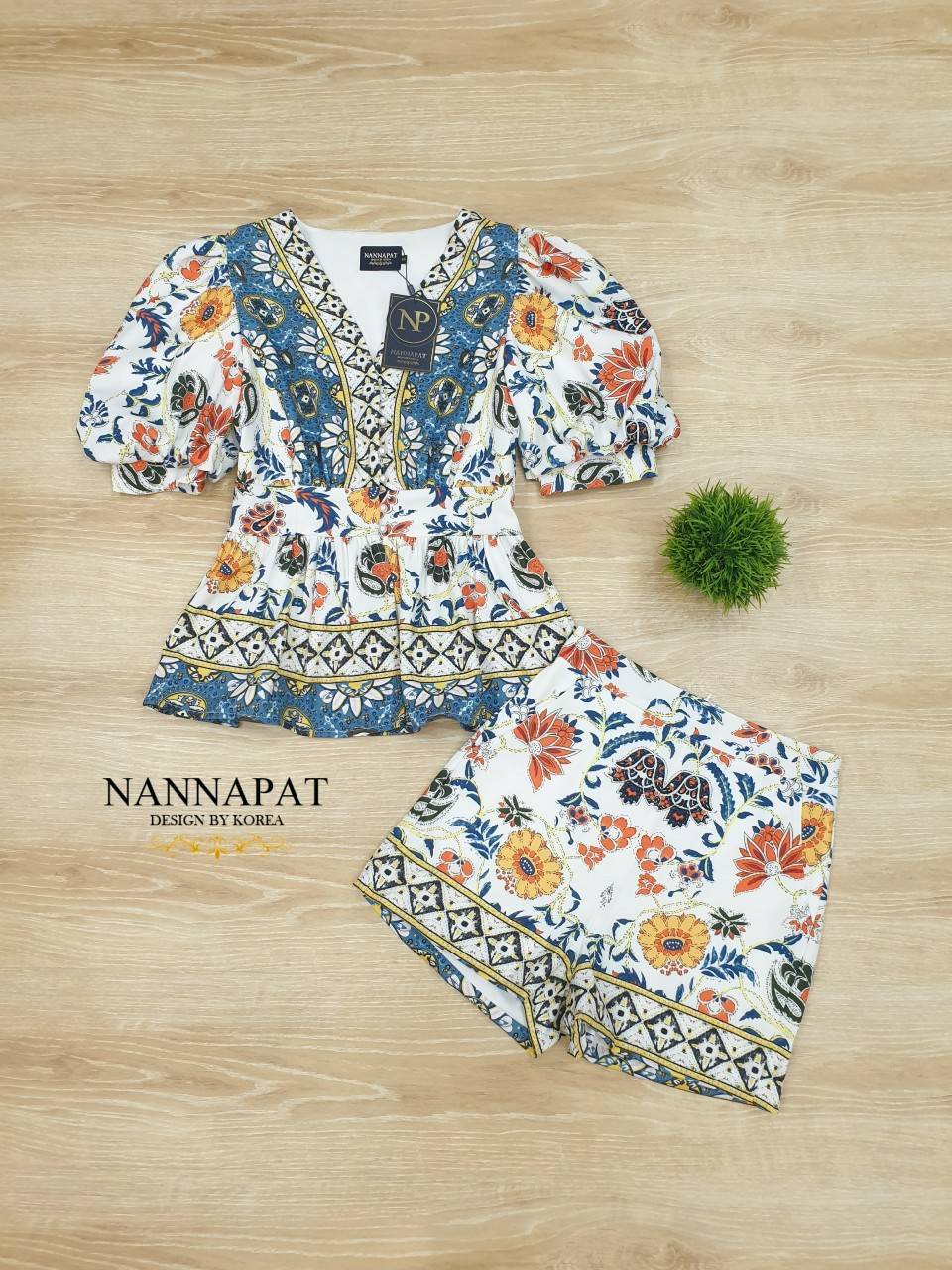 กระดุมหน้า กางเมีกระเป๋าข้าง