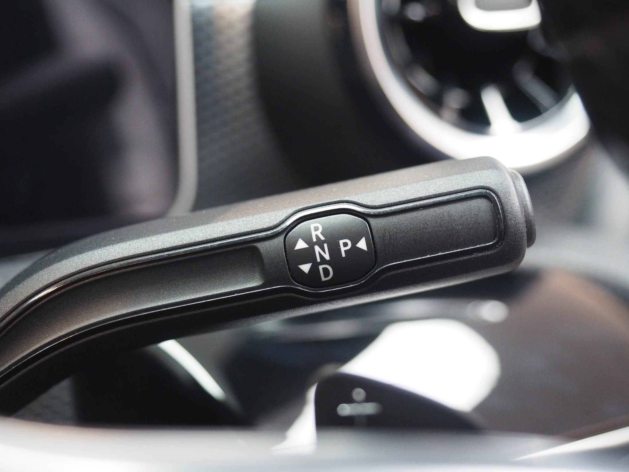 จองแล้ว A200 Progressive W177