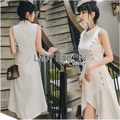 White Dress เดรสแขนกุดสีขาวตกแต่งกระดุมทอง