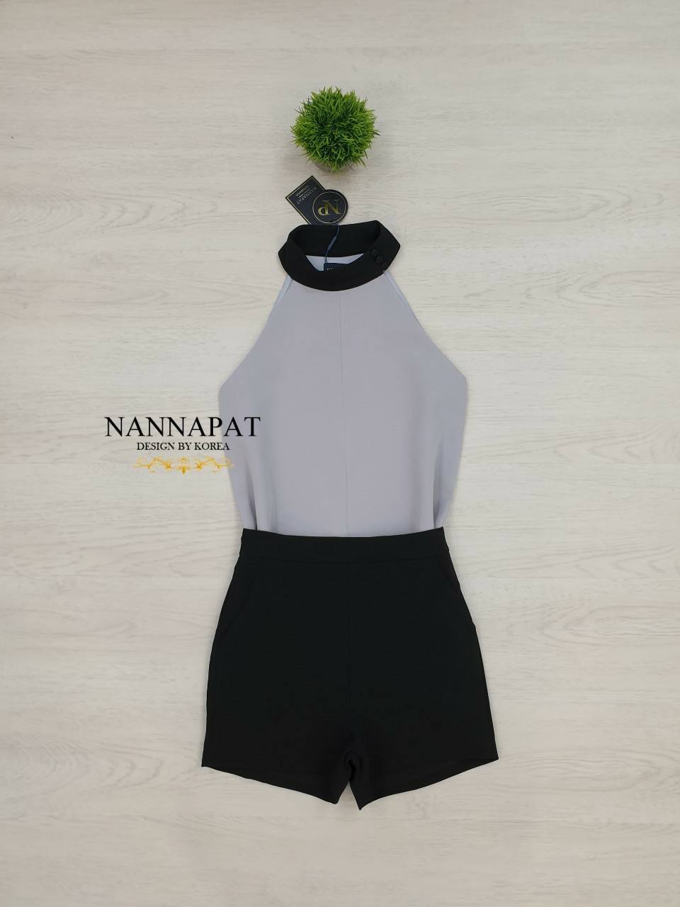 เดรสกระดุมคอแบบสวม