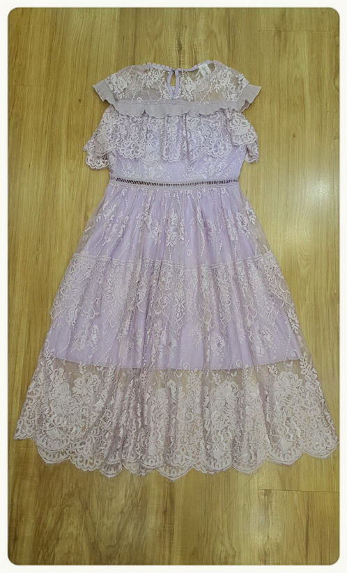 ชุดเดรสลูกไม้เกาหลี เดรสแขนกุดอกระบาย